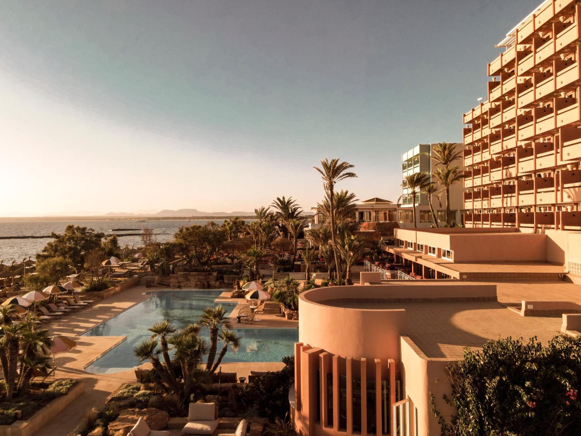 קולוניה סנט ג'ורדי Bikini Island & Mountain Hotel Es Trenc -Adults Only- מראה חיצוני תמונה